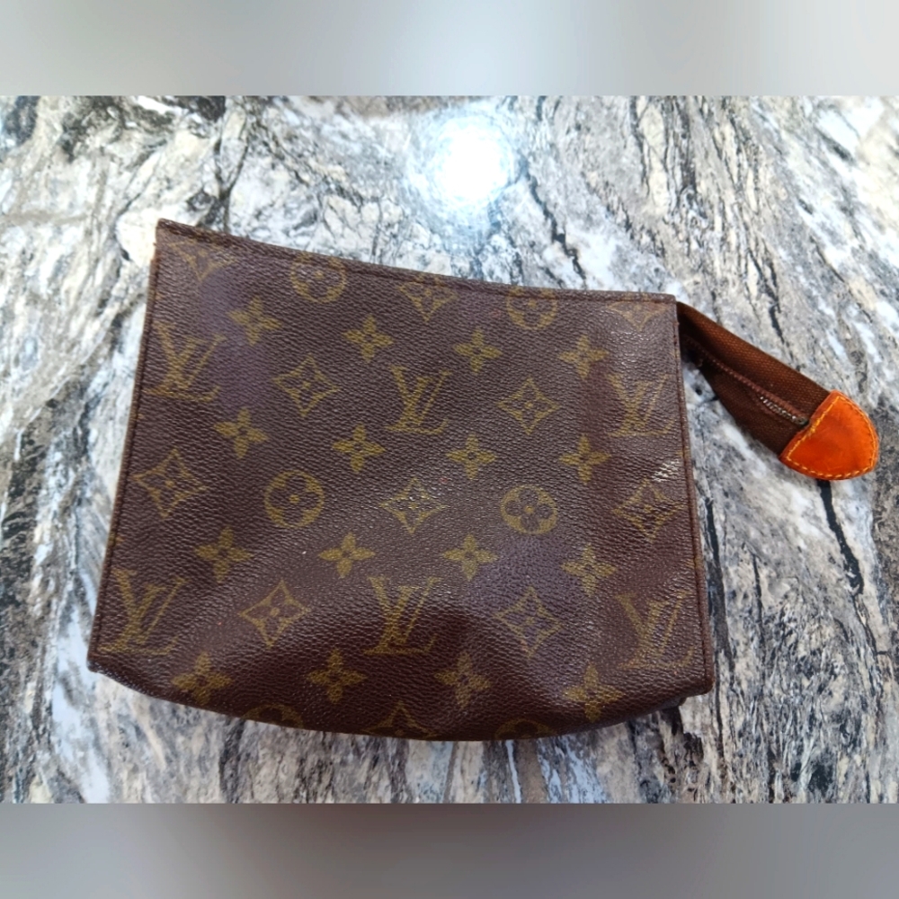Louis Vuitton Monogram Poche Toilette  Cosmetics Pouch Purse
